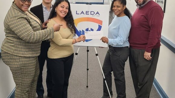 LAEDA Wins Columbia Bank’s “Banking for a Cause”